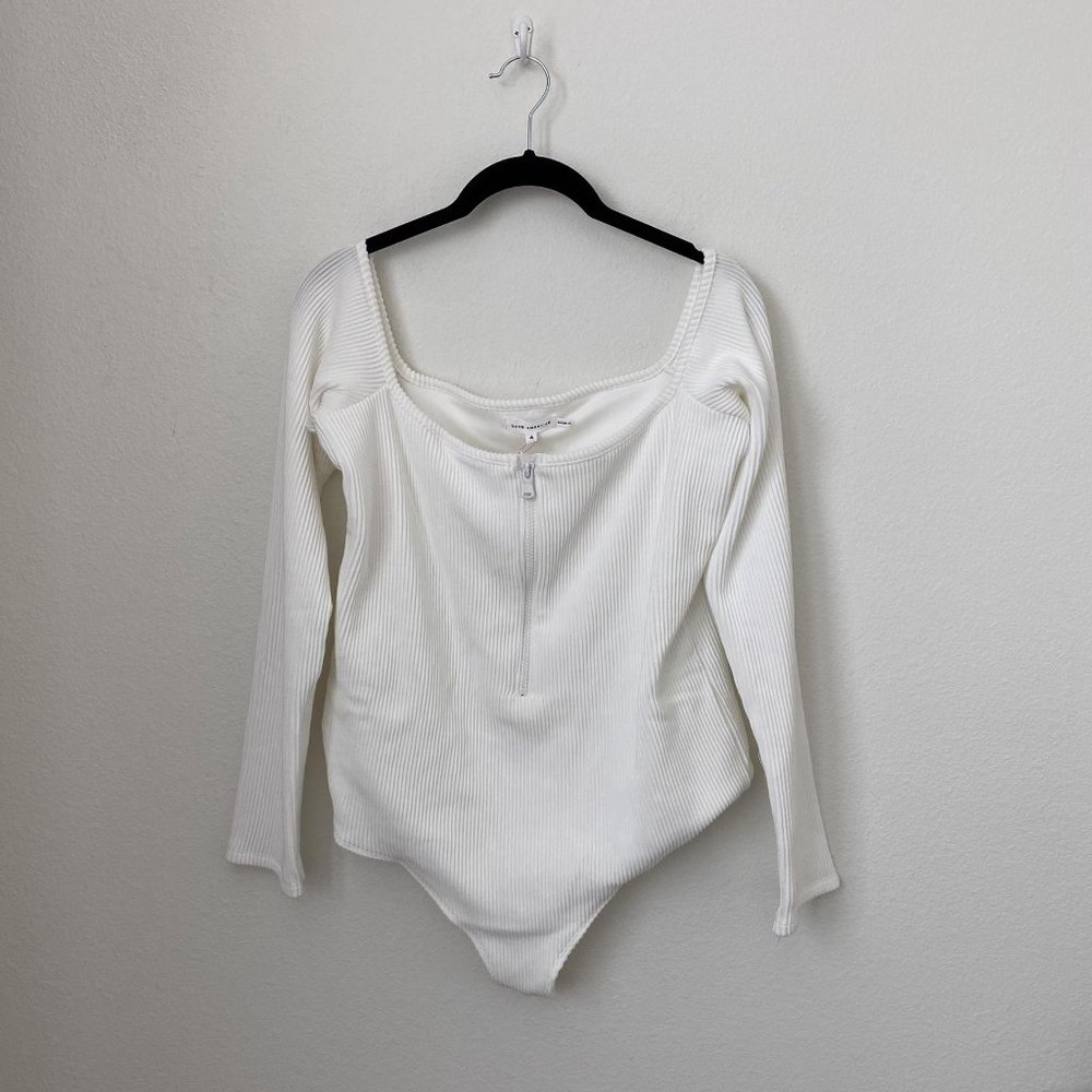 NWT Good American Half Zip Off the Shoulder Ribbed Bodysuit Sz 4(XL) Ivory